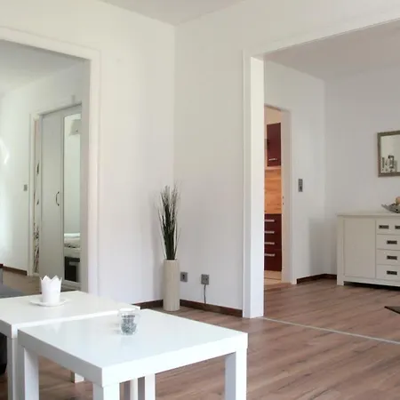 Eastside Apartman *